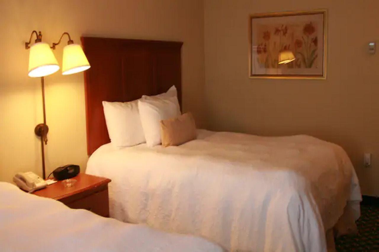 Newly Renovated Hampton Inn Omaha West Lakeside Ngoại thất bức ảnh