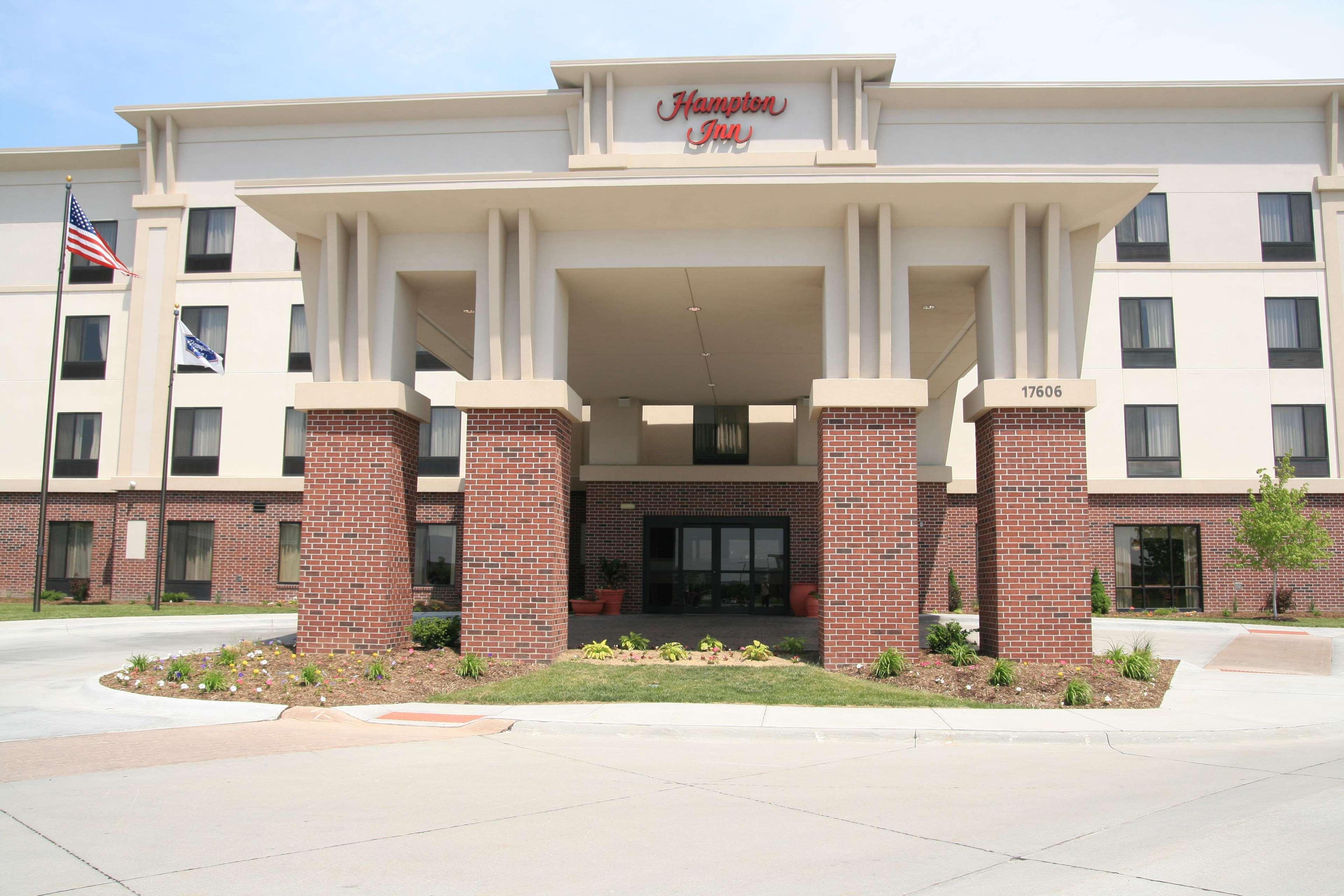 Newly Renovated Hampton Inn Omaha West Lakeside Ngoại thất bức ảnh