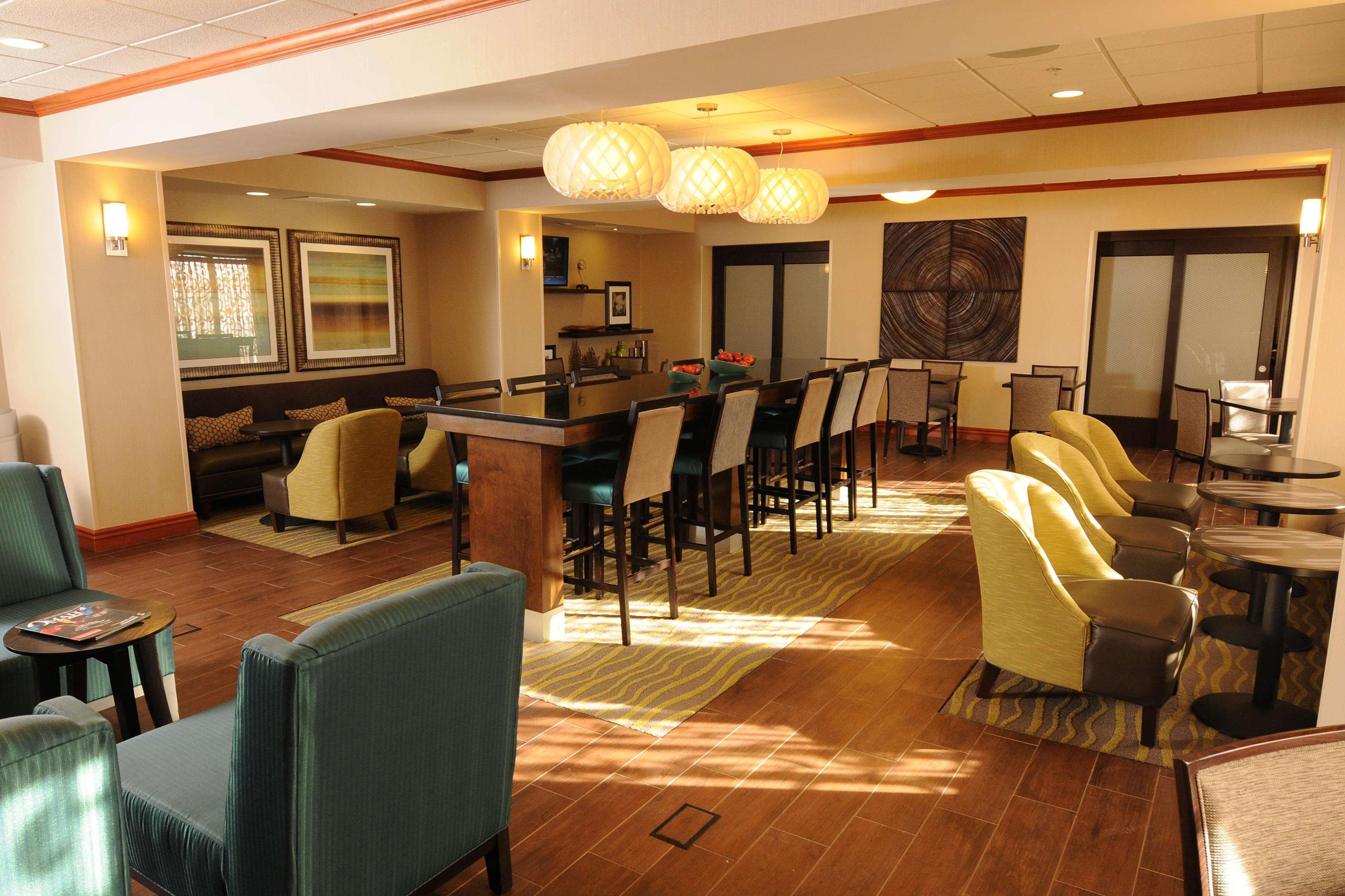 Newly Renovated Hampton Inn Omaha West Lakeside Ngoại thất bức ảnh