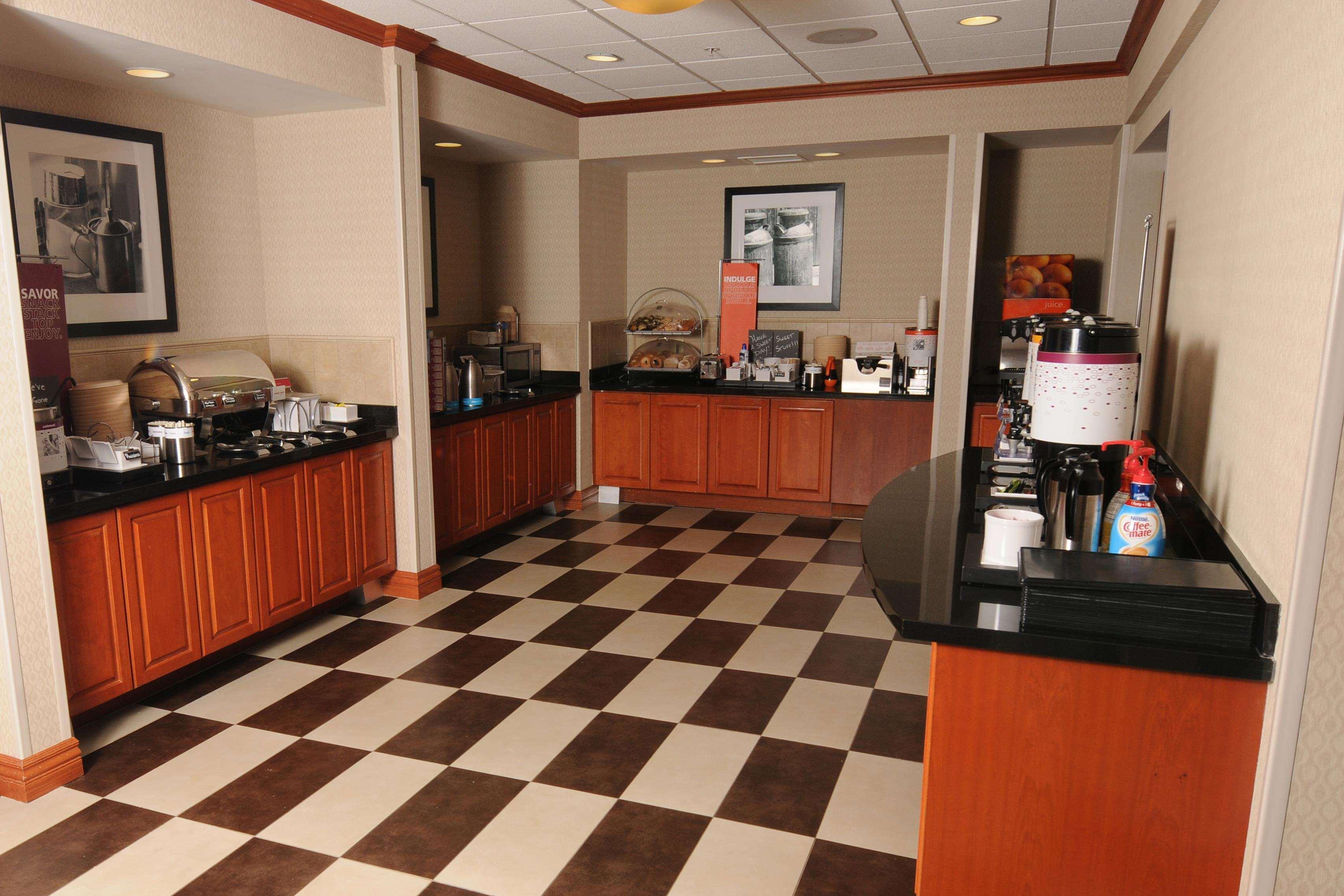 Newly Renovated Hampton Inn Omaha West Lakeside Ngoại thất bức ảnh