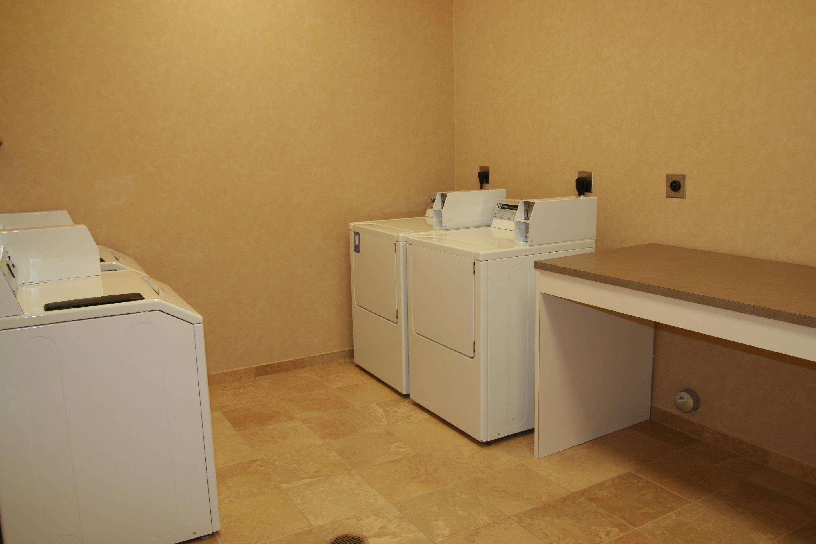 Newly Renovated Hampton Inn Omaha West Lakeside Ngoại thất bức ảnh