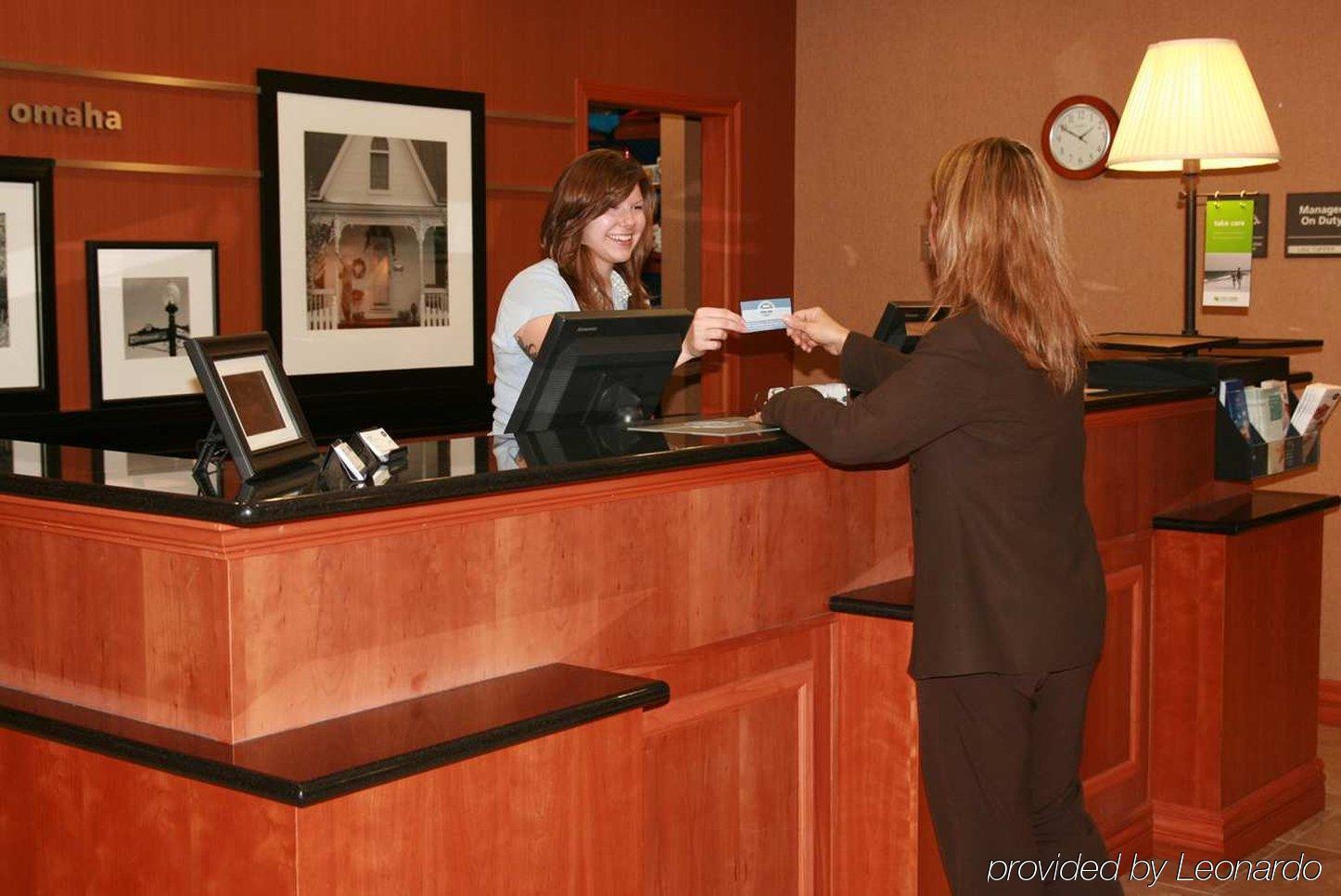 Newly Renovated Hampton Inn Omaha West Lakeside Nội địa bức ảnh